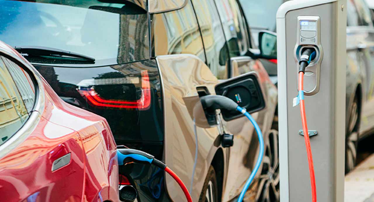 Leia mais sobre o artigo Vendas de carros elétricos devem crescer no mundo em 2020, apesar de efeitos da pandemia